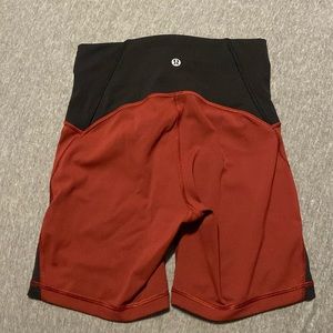 Lulu lemon biker shorts size 4. New without tags. Perfect condition.